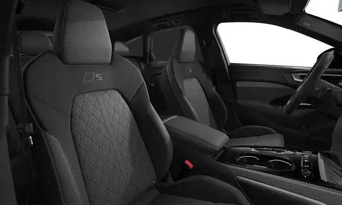 Gebraucht Audi A5 Ambiente 299 PS (219 kW) 2025 Daytonagrau perleffekt Kombi