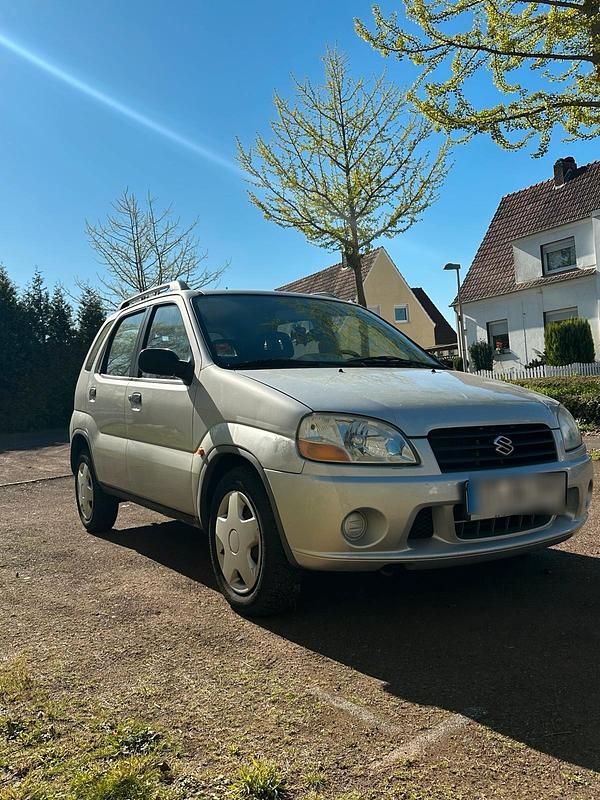 Second-hand Suzuki Ignis 80 CP (58 kW) 2000 Gri Hatchback