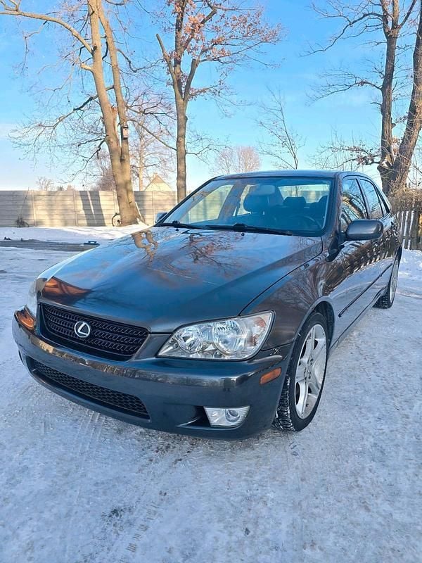 Gebraucht 2002 Lexus IS300 Limousine | 9.400 € - Bild 1/4