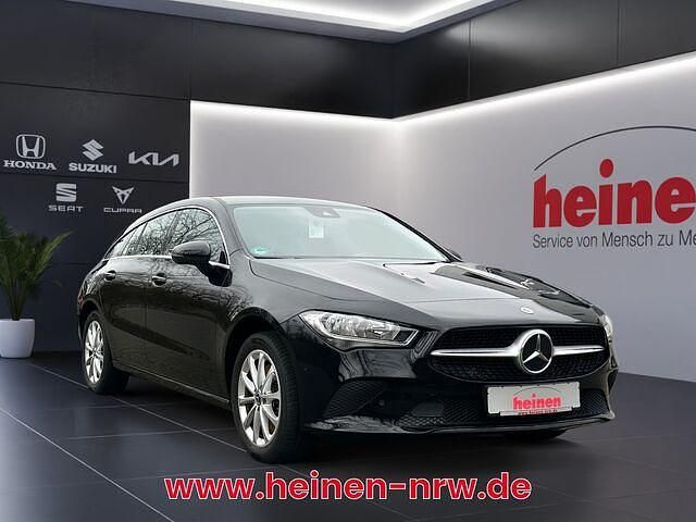Gebraucht Mercedes CLA250e Shooting Brake 218 PS (160 kW) 2022 Andere Kombi