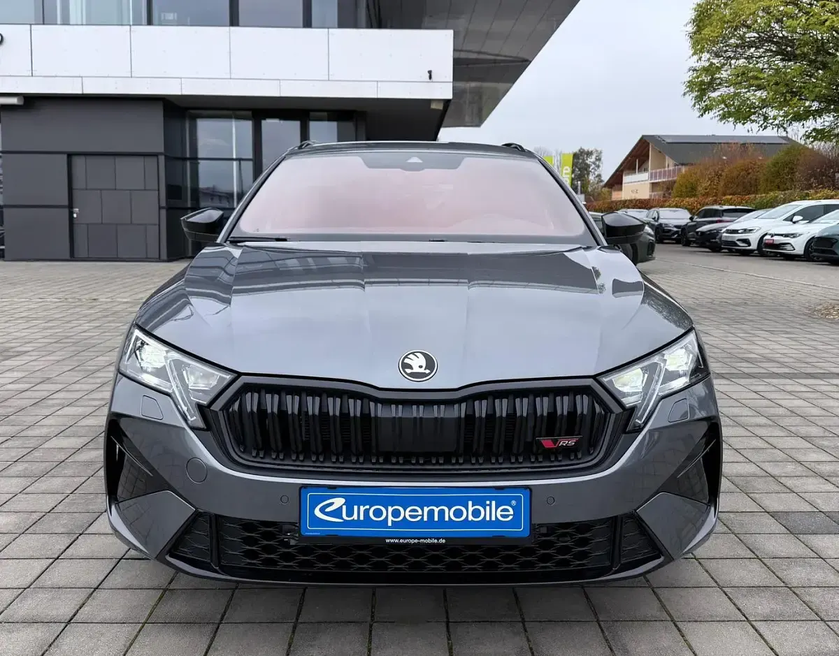 Neu Skoda Octavia Easy 265 PS (194 kW) 2026 Graphitegrau metallic Kombi