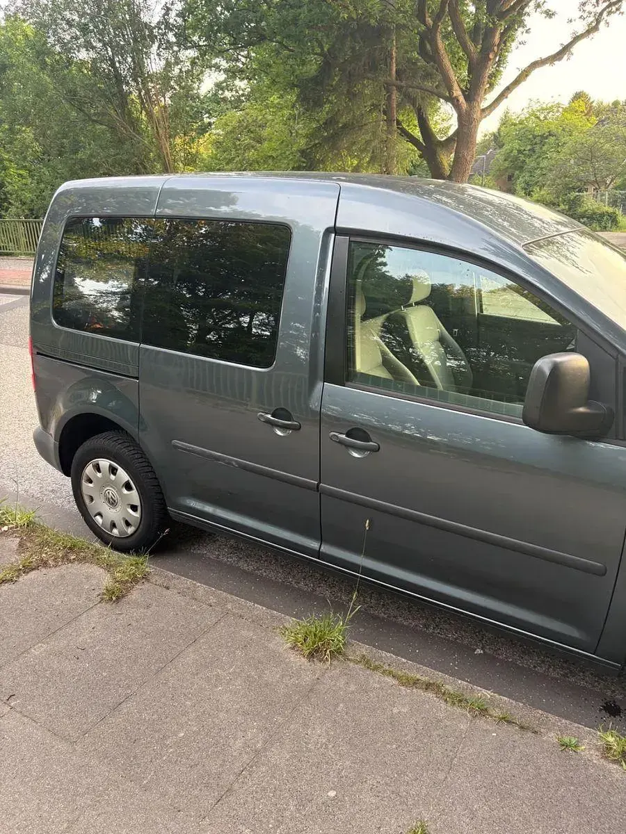 Gebraucht VW Caddy 80 PS (58 kW) 2009 Grau Van / Kleinbus