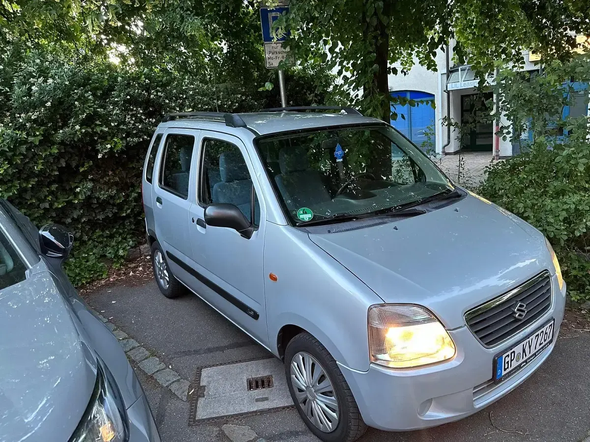Gebraucht Suzuki Wagon R+ 79 PS (58 kW) 2002 Grau Van / Kleinbus