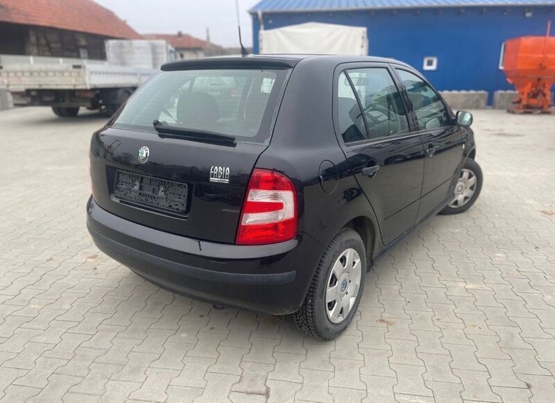 Schwarz Gebraucht 2006 Skoda Fabia Cool Edition Kombi | 2.300 € (Fairer Preis) - Bild 1/4
