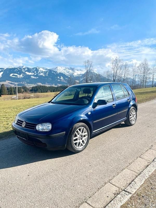 Gebraucht VW Golf IV 75 PS (55 kW) 2002 Blau Kleinwagen
