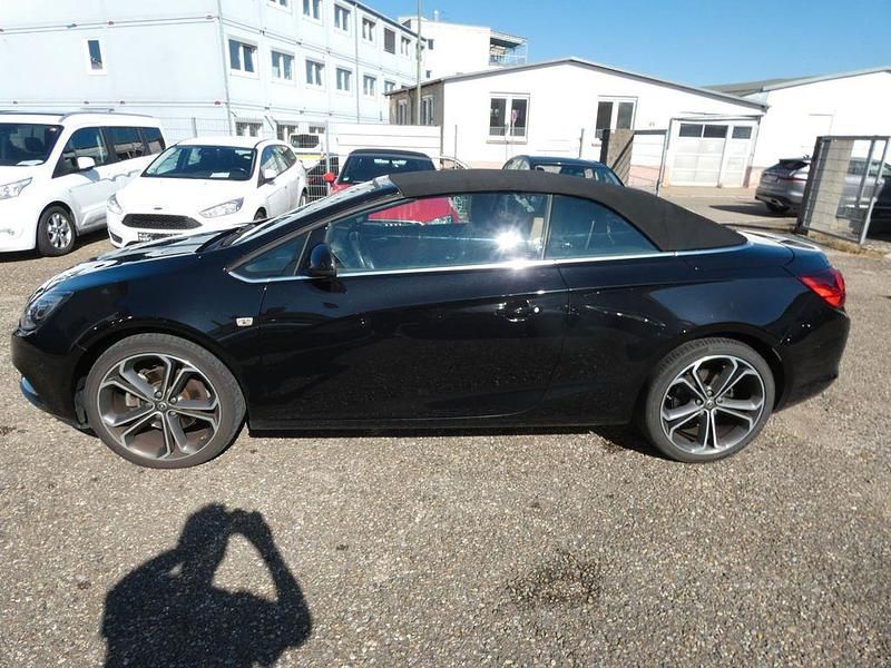 Gebraucht Opel Cascada Ultimate 170 PS (125 kW) 2019 Schwarz Cabrio