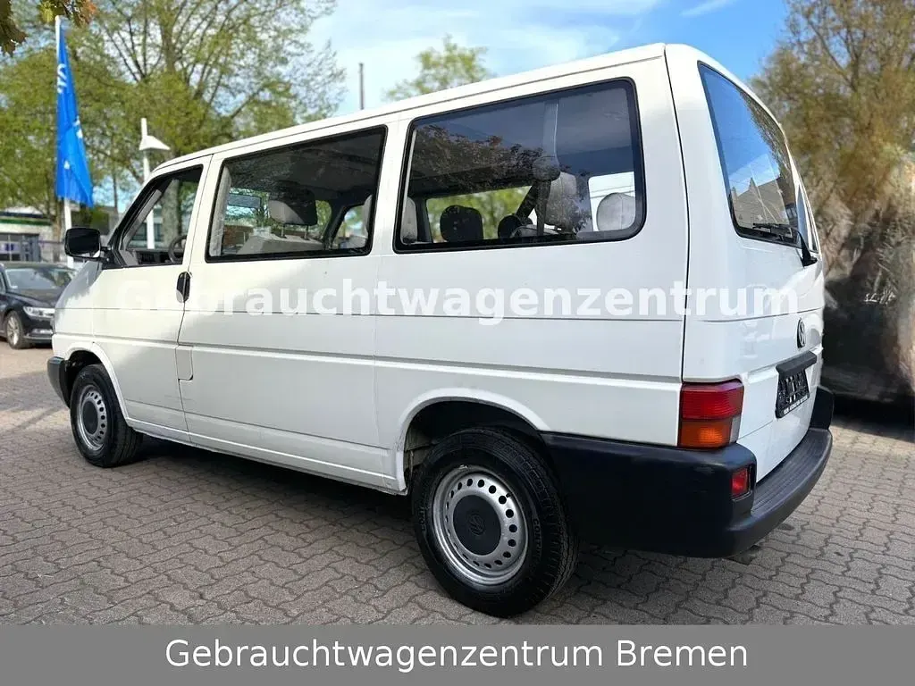 Używany VW Transporter 84 KM (61 kW) 1996 Biały Van