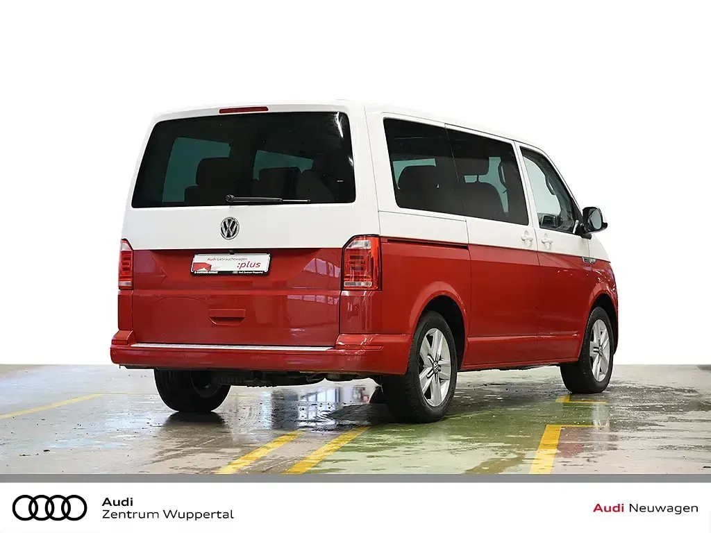 Gebraucht VW Multivan Comfortline 204 PS (150 kW) 2017 Rot Van / Kleinbus