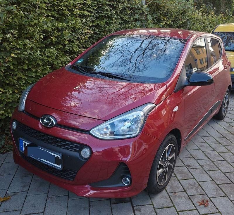Rot Gebraucht 2018 Hyundai i10 Passion Kleinwagen | 7.499 € (Guter Preis) - Bild 1/4