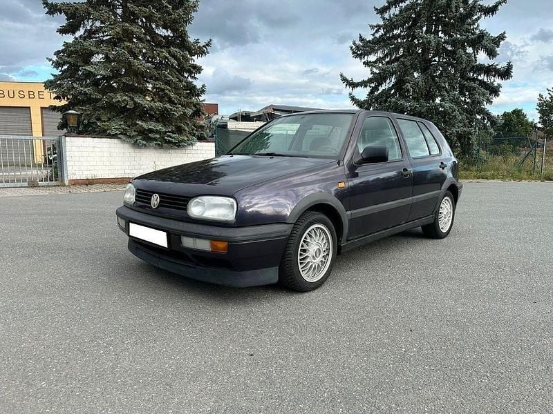 Violett Gebraucht 1993 VW Golf III GT Limousine | 3.450 € - Bild 1/4