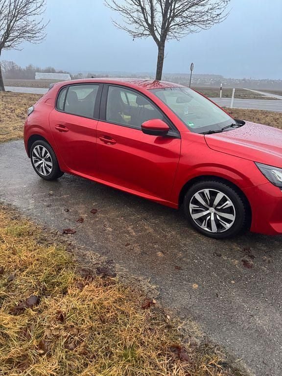 Gebraucht Peugeot 208 Active 101 PS (74 kW) 2020 Rot Kleinwagen