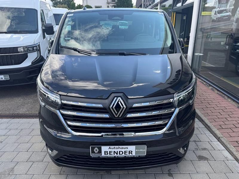 Neu Renault Trafic Evolution 150 PS (110 kW) 2025 Tenebro schwarz Van / Kleinbus