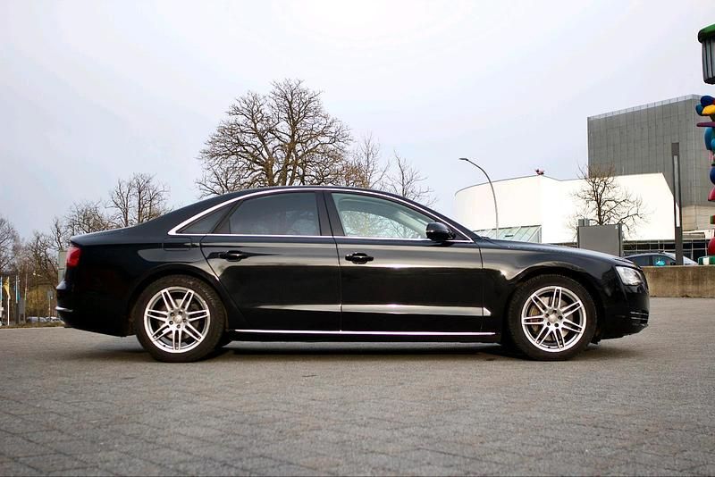 Gebraucht Audi A8 Comfort 252 PS (185 kW) 2010 Schwarz Limousine