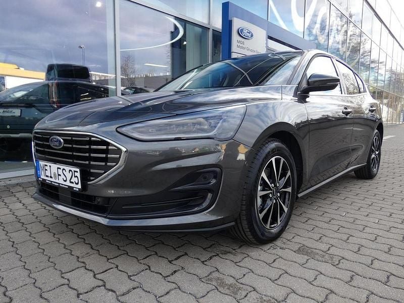 Neu Ford Focus Titanium X 155 PS (114 kW) 2026 Magneticgrau (metallic) Limousine