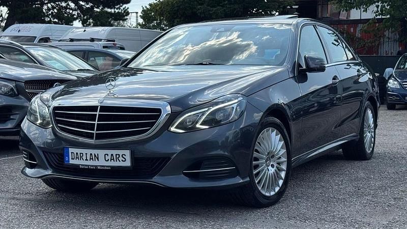 Grau Gebraucht 2015 Mercedes E350 Limousine | 12.990 € (Etwas zu teuer) - Bild 1/4