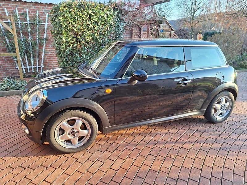 Schwarz Gebraucht 2009 Mini Cooper Kleinwagen | 1.750 € (Superpreis) - Bild 1/4