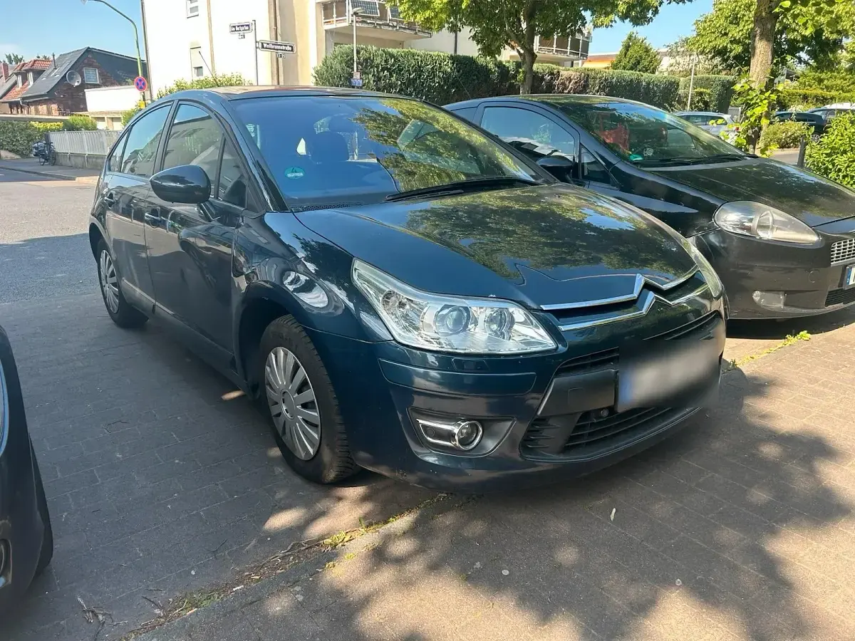 Używany Citroën C4 109 KM (80 kW) 2010 Niebieski Sedan/Limuzyna