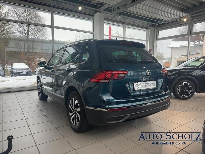 Gebraucht VW Tiguan Active 150 PS (110 kW) 2022 Blau SUV