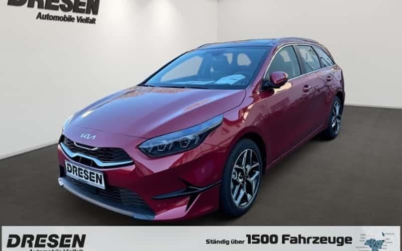 Rot Gebraucht 2025 Kia Ceed Sportswagon Spirit Kombi | 26.980 € (Guter Preis) - Bild 1/4