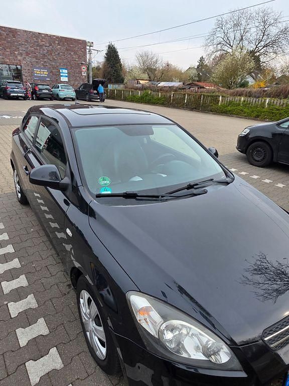 Gebraucht Kia Ceed EX 126 PS (92 kW) 2008 Schwarz Kleinwagen