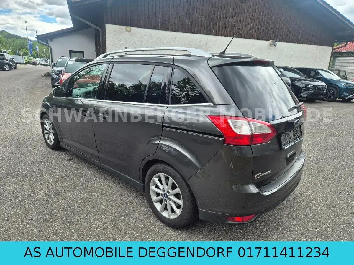 Gebraucht Ford Grand C-Max Titanium 125 PS (91 kW) 2016 Grau Van / Kleinbus