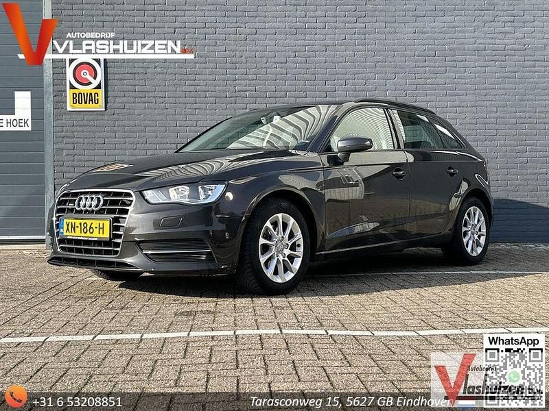 Gebraucht Audi A3 Attraction 105 PS (77 kW) 2014 Braun Limousine