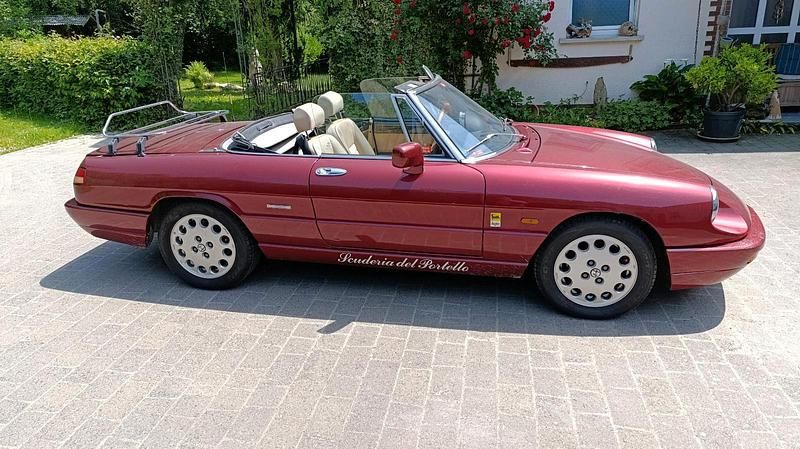 Gebraucht Alfa Romeo Spider 120 PS (88 kW) 1990 Rot Cabrio