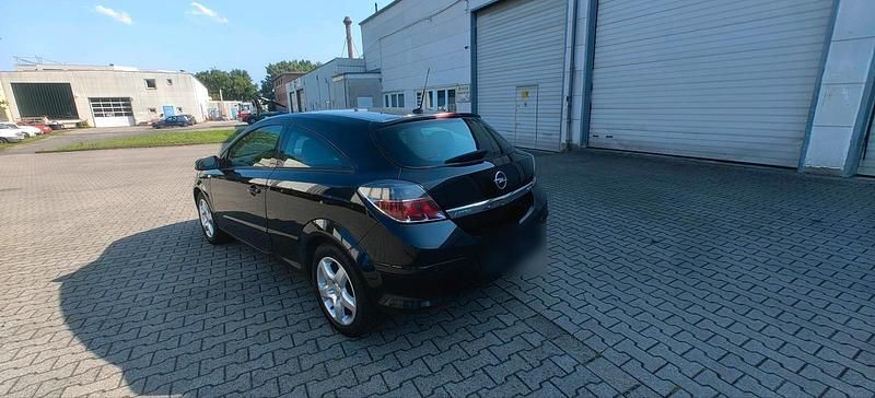 Gebraucht Opel Astra GTC 90 PS (66 kW) 2007 Schwarz Coupé