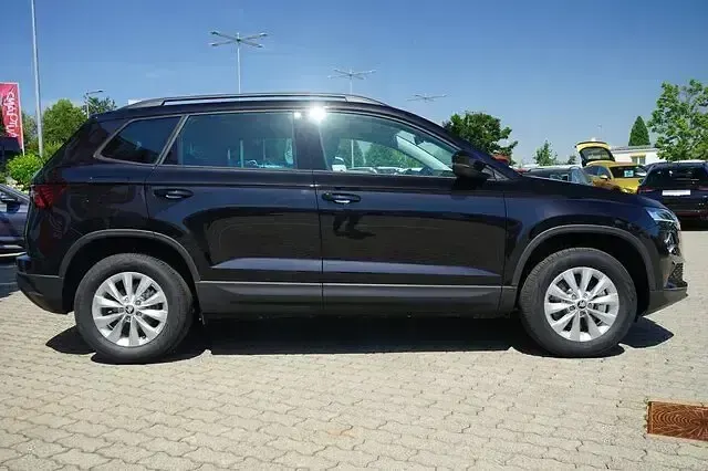 Neu Skoda Karoq 150 PS (110 kW) 2026 Schwarz SUV
