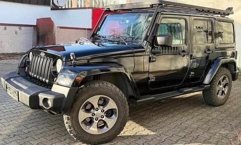 Gebraucht Jeep Wrangler Overland 200 PS (147 kW) 2014 Schwarz SUV