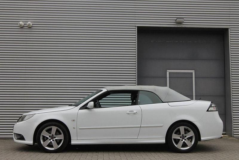 Gebraucht Saab 9-3 Cabriolet Vector 150 PS (110 kW) 2010 Weiß Cabrio