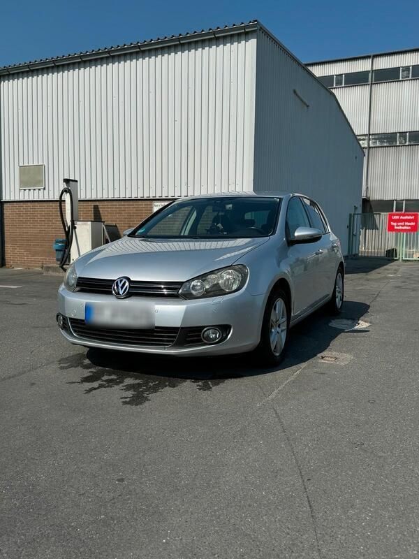 Silber Gebraucht 2009 VW Golf VI Limousine | 4.499 € (Fairer Preis) - Bild 1/4