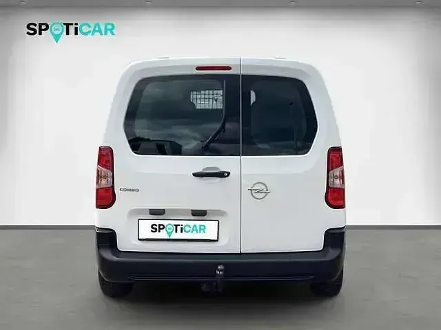 Gebraucht Opel Combo Selection 76 PS (55 kW) 2020 Jade weiss/arktis weiss Van / Kleinbus