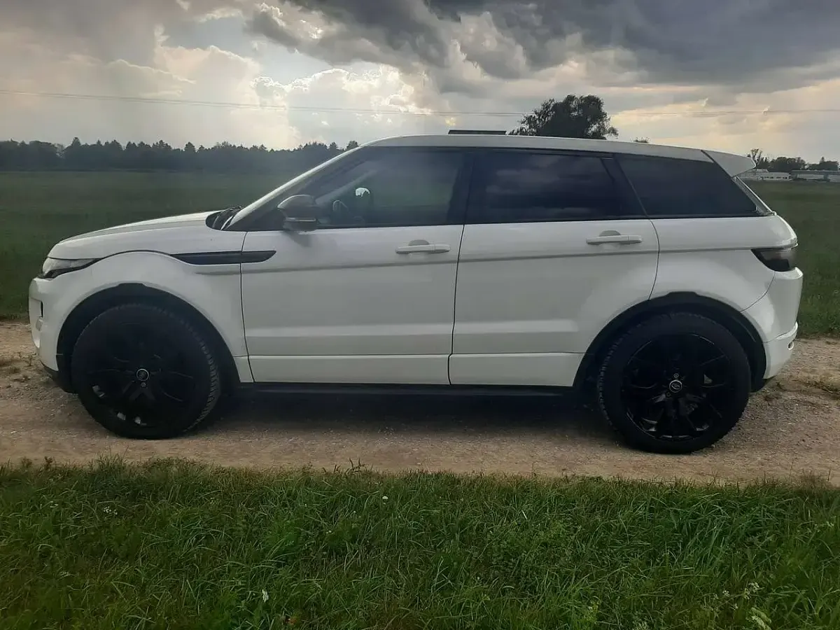 Gebraucht Land Rover Range Rover evoque Dynamic 190 PS (139 kW) 2013 Fuji white SUV