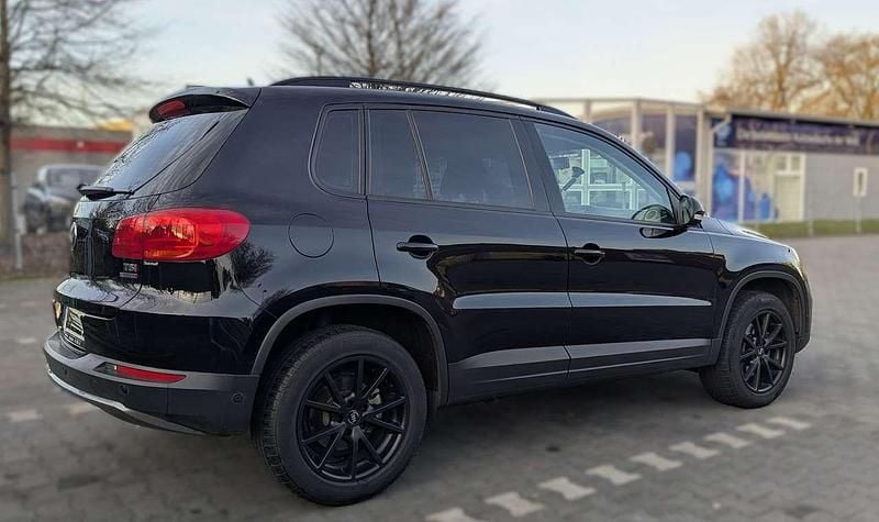 Gebraucht VW Tiguan Trendline 122 PS (89 kW) 2013 Schwarz SUV