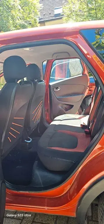 Gebraucht Renault Captur Dynamique 120 PS (88 kW) 2014 Orange SUV