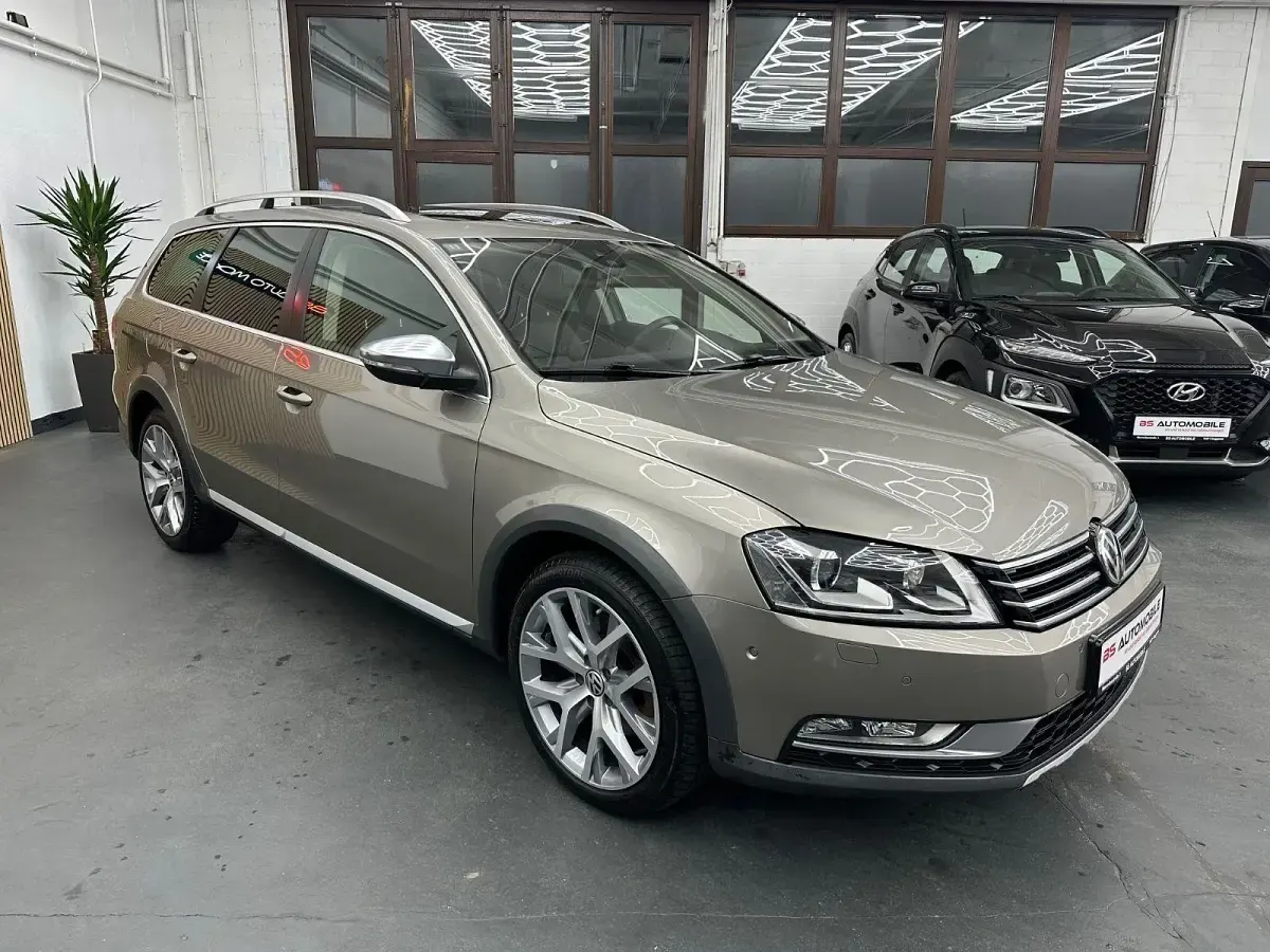 Gebraucht VW Passat Alltrack Basis 177 PS (130 kW) 2013 Braun Kombi