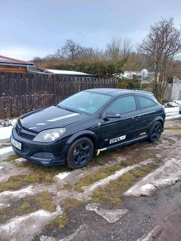 Gebraucht Opel Astra GTC 116 PS (85 kW) 2008 Schwarz Coupé