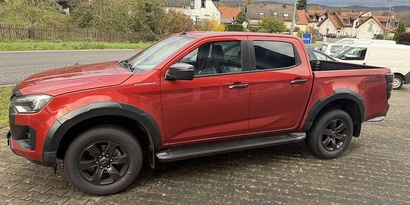 Gebraucht Isuzu D-Max 163 PS (119 kW) 2025 Namibu orange Pickup