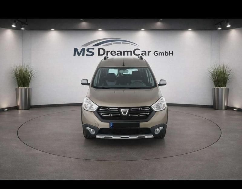 Beige Gebraucht 2019 Dacia Dokker Stepway Van / Kleinbus | 11.990 € (Superpreis) - Bild 1/4