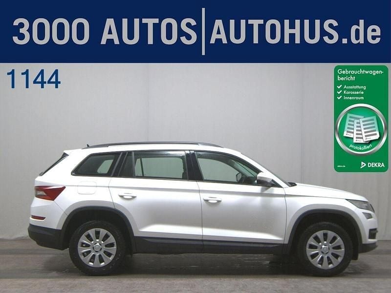 Weiss Gebraucht 2021 Skoda Kodiaq Active SUV | 18.980 € (Superpreis) - Bild 1/4