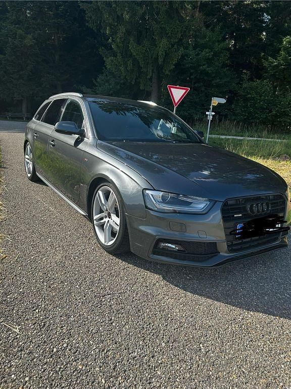 Gebraucht Audi A4 S-Line 177 PS (130 kW) 2014 Grau Kombi