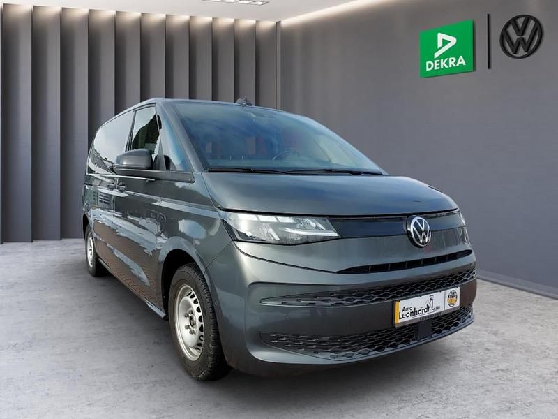 Second-hand VW Multivan Basis 150 CP (110 kW) 2024 Gri Monovolum