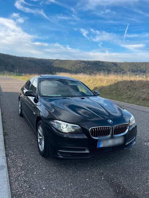 Gebraucht BMW 520 190 PS (139 kW) 2016 Braun Limousine