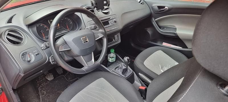 Gebraucht Seat Ibiza SC Style 105 PS (77 kW) 2015 Rot Kleinwagen