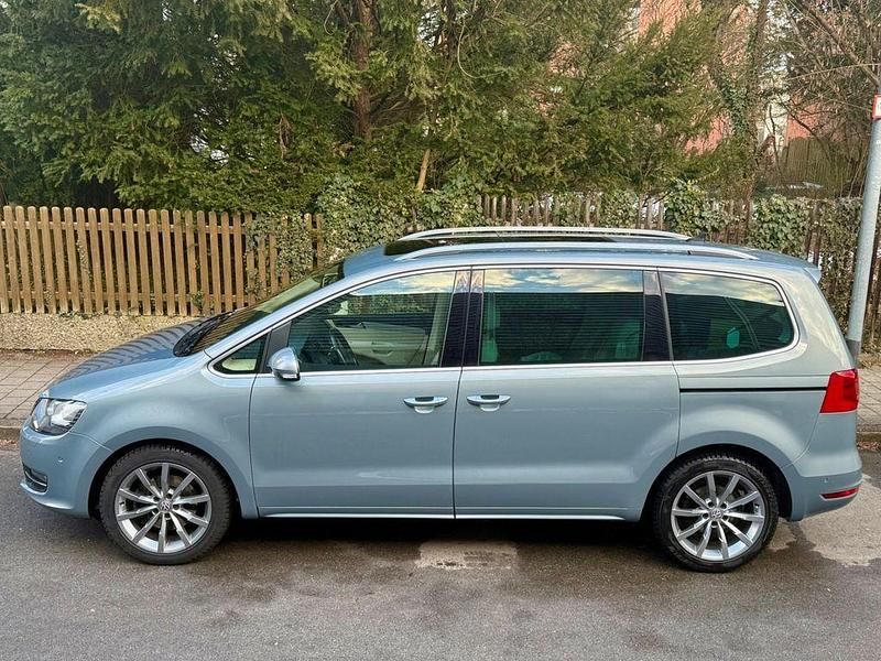 Gebraucht VW Sharan Highline 177 PS (130 kW) 2014 Grau Van / Kleinbus