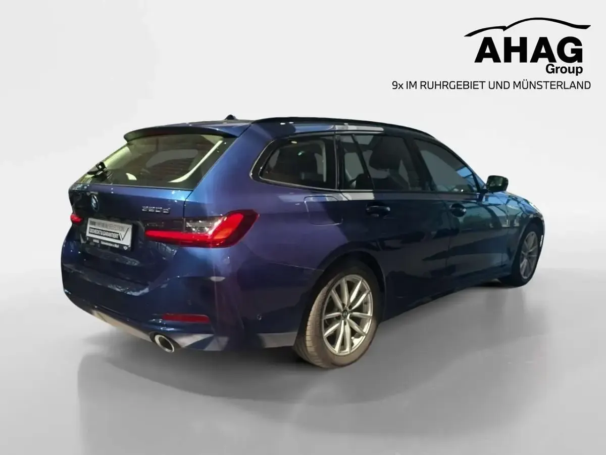 Gebraucht BMW 320 Comfort Edition 190 PS (139 kW) 2024 Schwarz Kombi