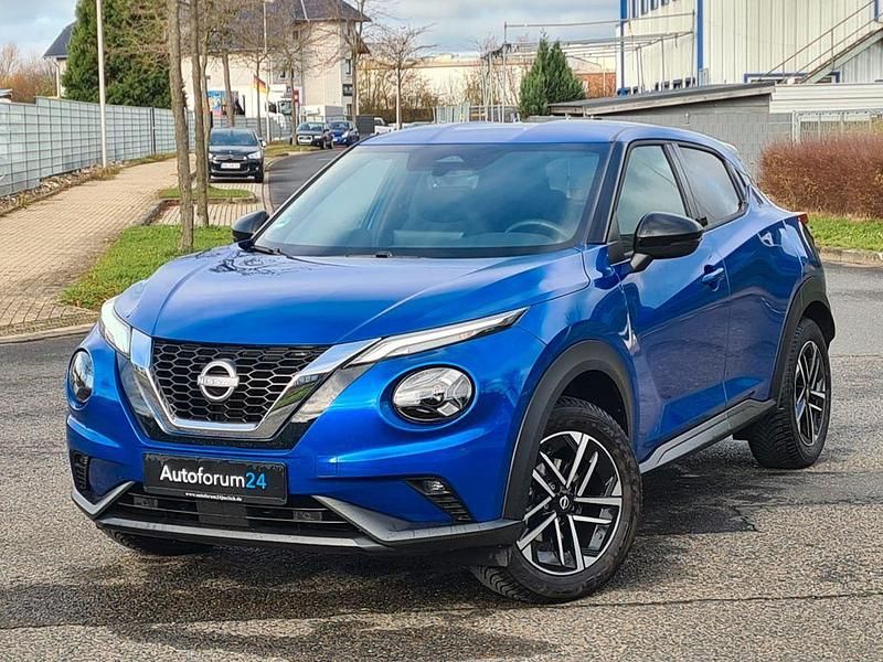 Blau Gebraucht 2024 Nissan Juke N-Connecta SUV | 18.300 € (Superpreis) - Bild 1/4