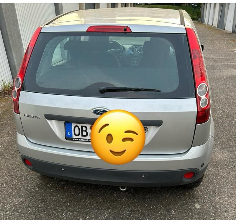 Silber Gebraucht 2007 Ford Fiesta Kleinwagen | 3.150 € (Etwas zu teuer) - Bild 1/4
