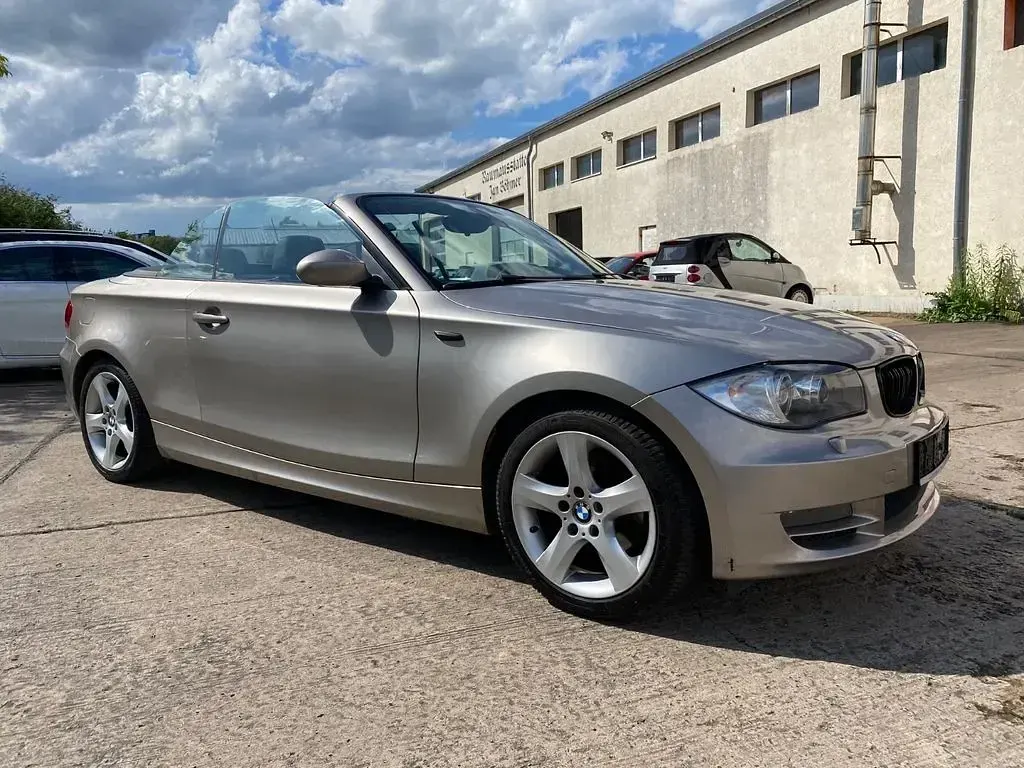 Gebraucht BMW 120 Cabriolet 170 PS (125 kW) 2008 Gold Cabrio